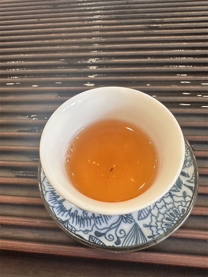 [凤庆龙泉茶厂] 2007年天下普洱第一仓 金针银毫 生茶 380g