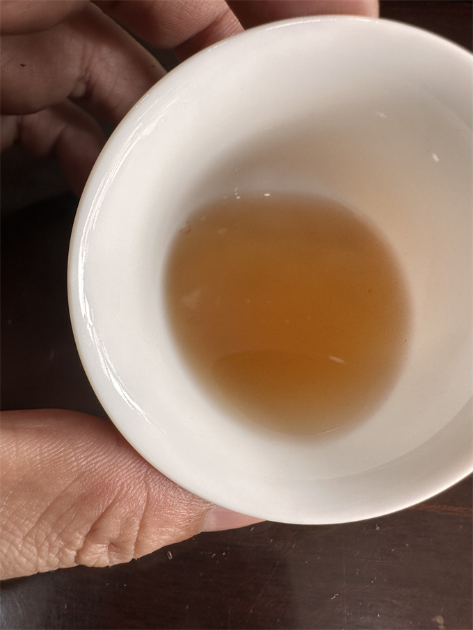 [咚吧叉茶厂] 2008年勐海七子饼 生茶 200g