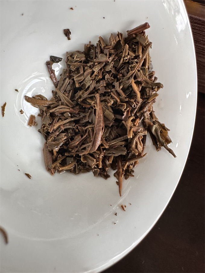 [咚吧叉茶厂] 2008年勐海七子饼 生茶 200g