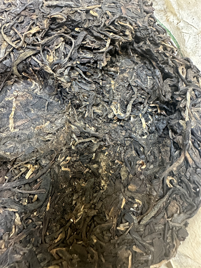 [荣发号] 2000年 顶蓝正宋聘 生茶 357g