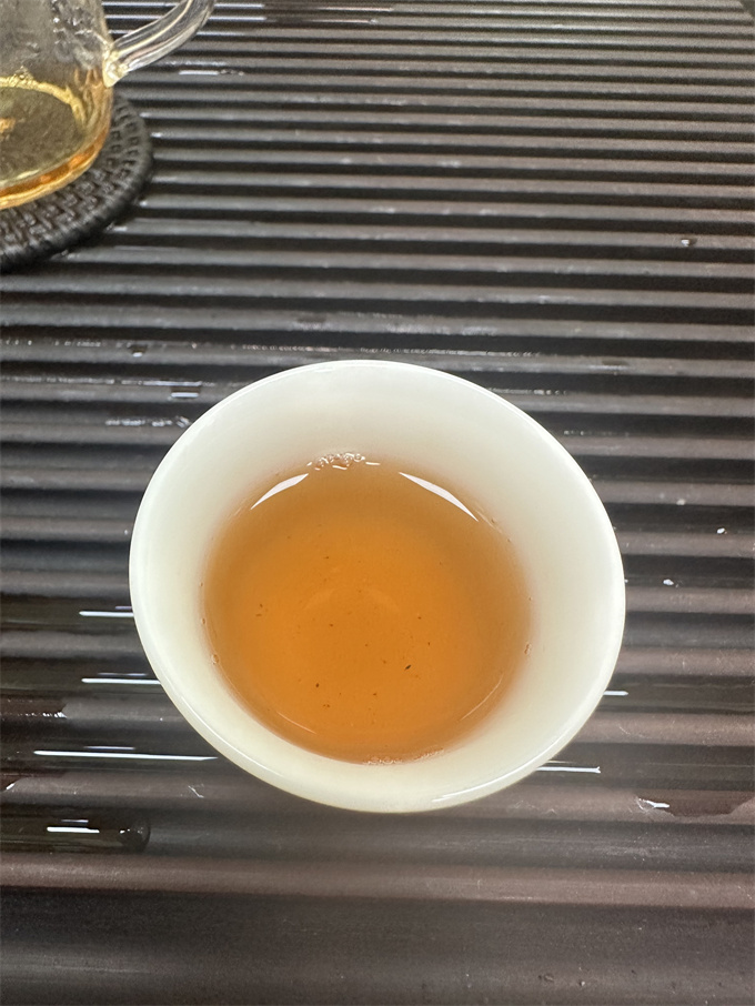 [荣发号] 2000年 顶蓝正宋聘 生茶 357g